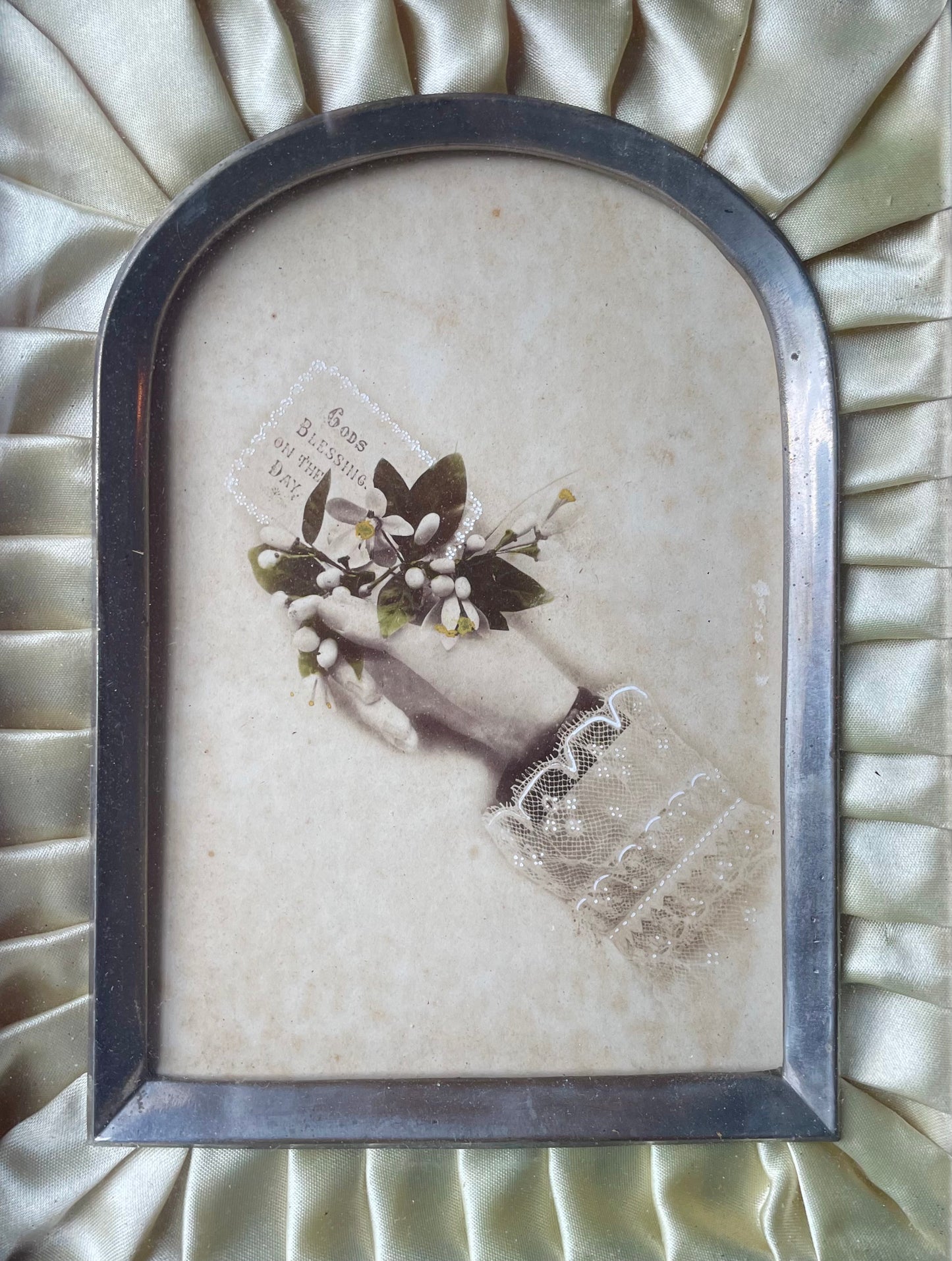 Victorian Lady’s Hand Cabinet Card | Wedding Keepsake