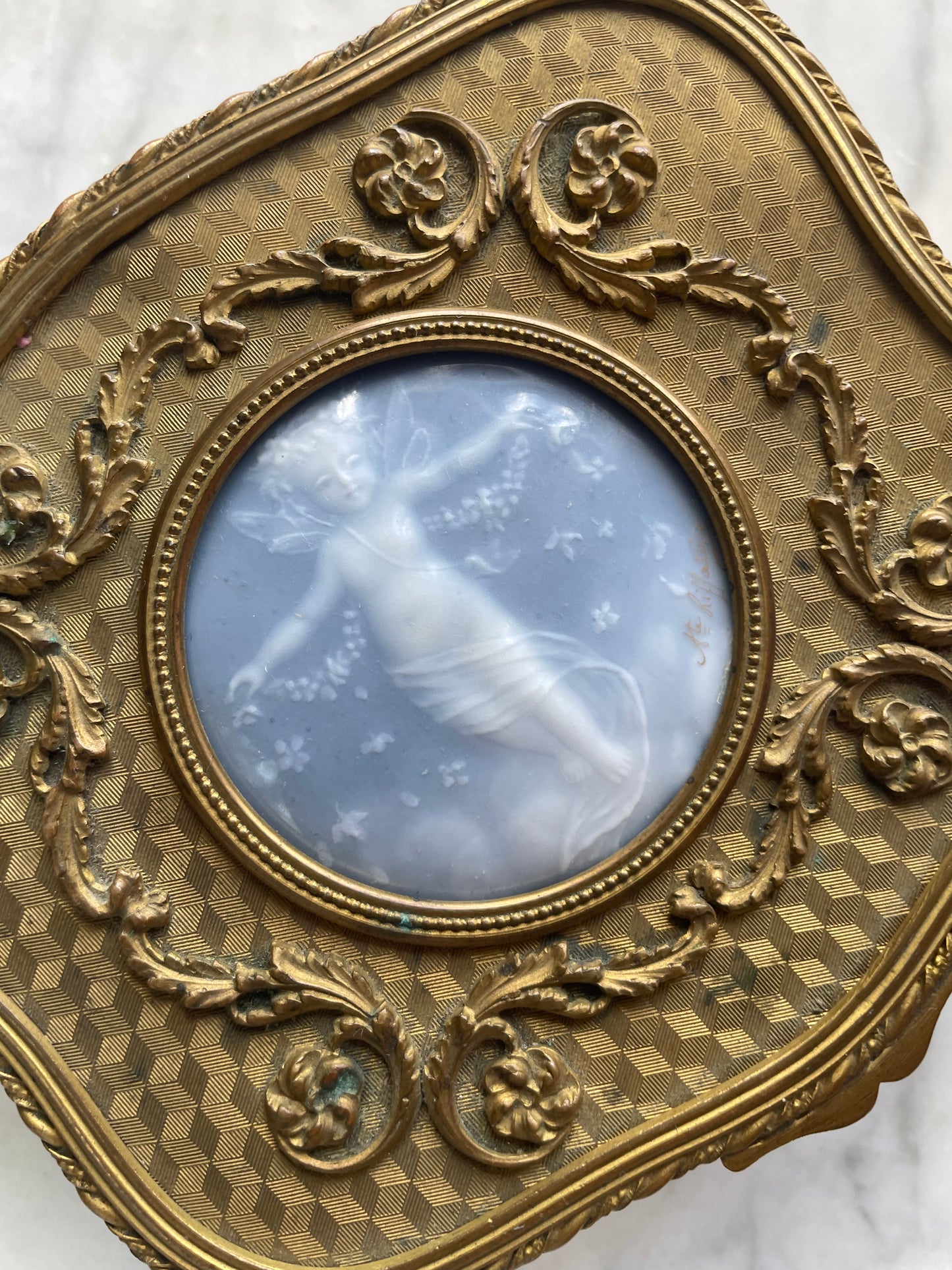 Auguste Riffaterre Pâte-sur-Pâte Box with Fairy
