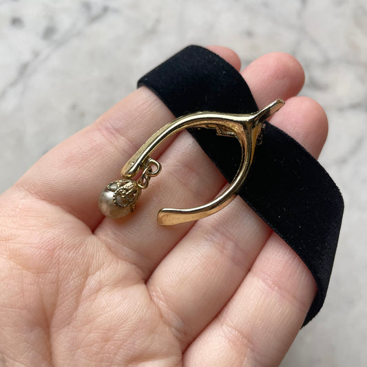 Wishbone & Seed Pearl on Velvet Choker