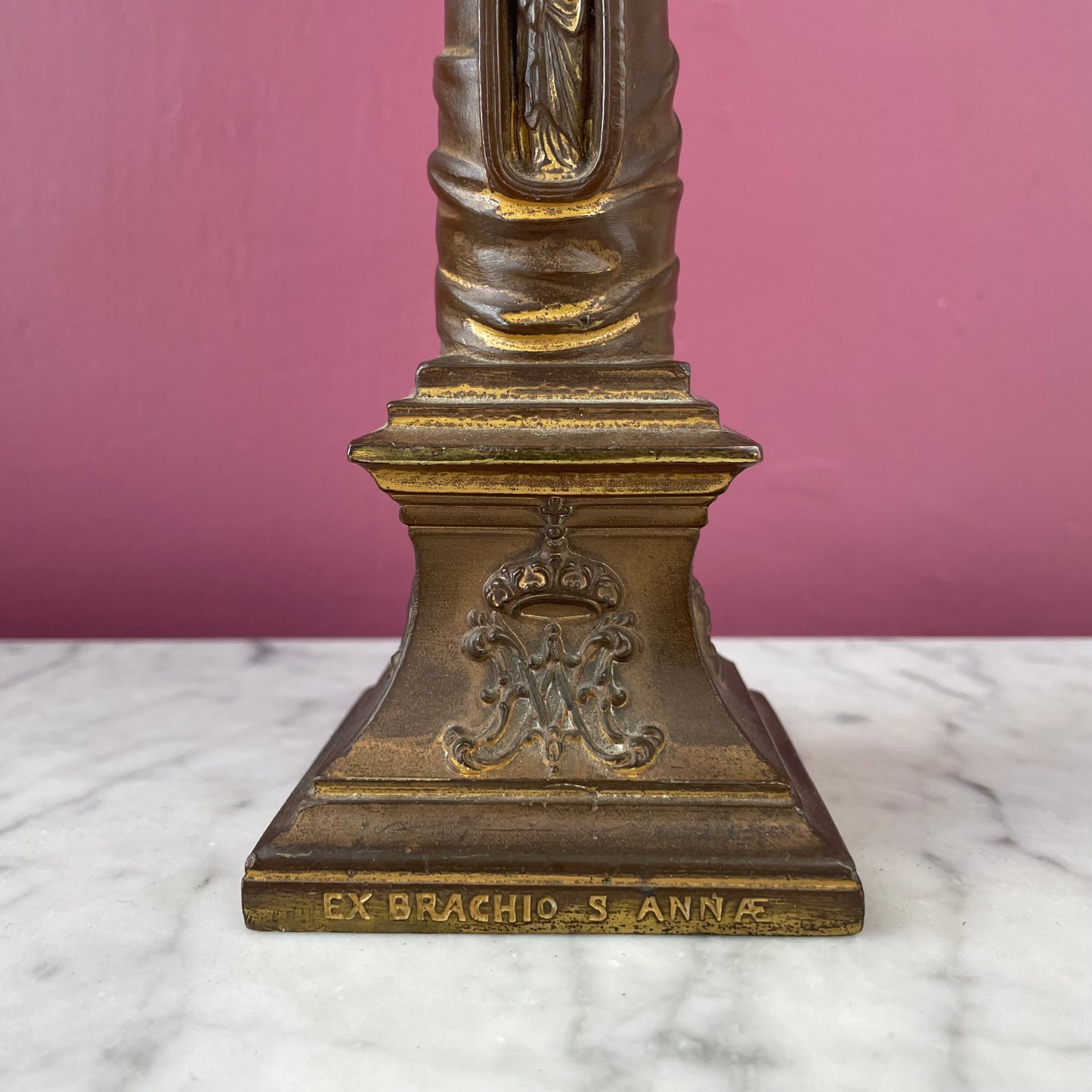 Ex Braccia de St. Anne | Arm of St. Anne Metal Figure