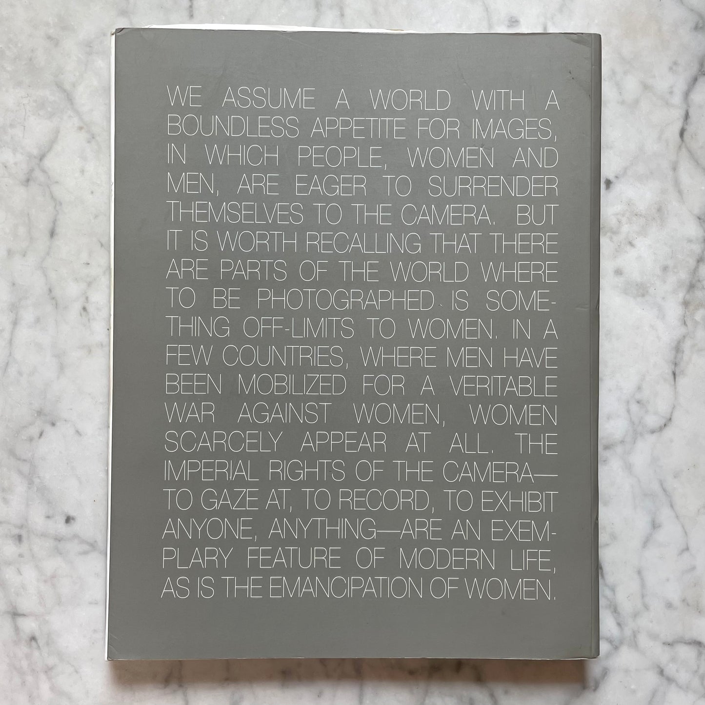 Annie Leibovitz | WOMEN | Intro by Susan Sontag | First Edition Paperback