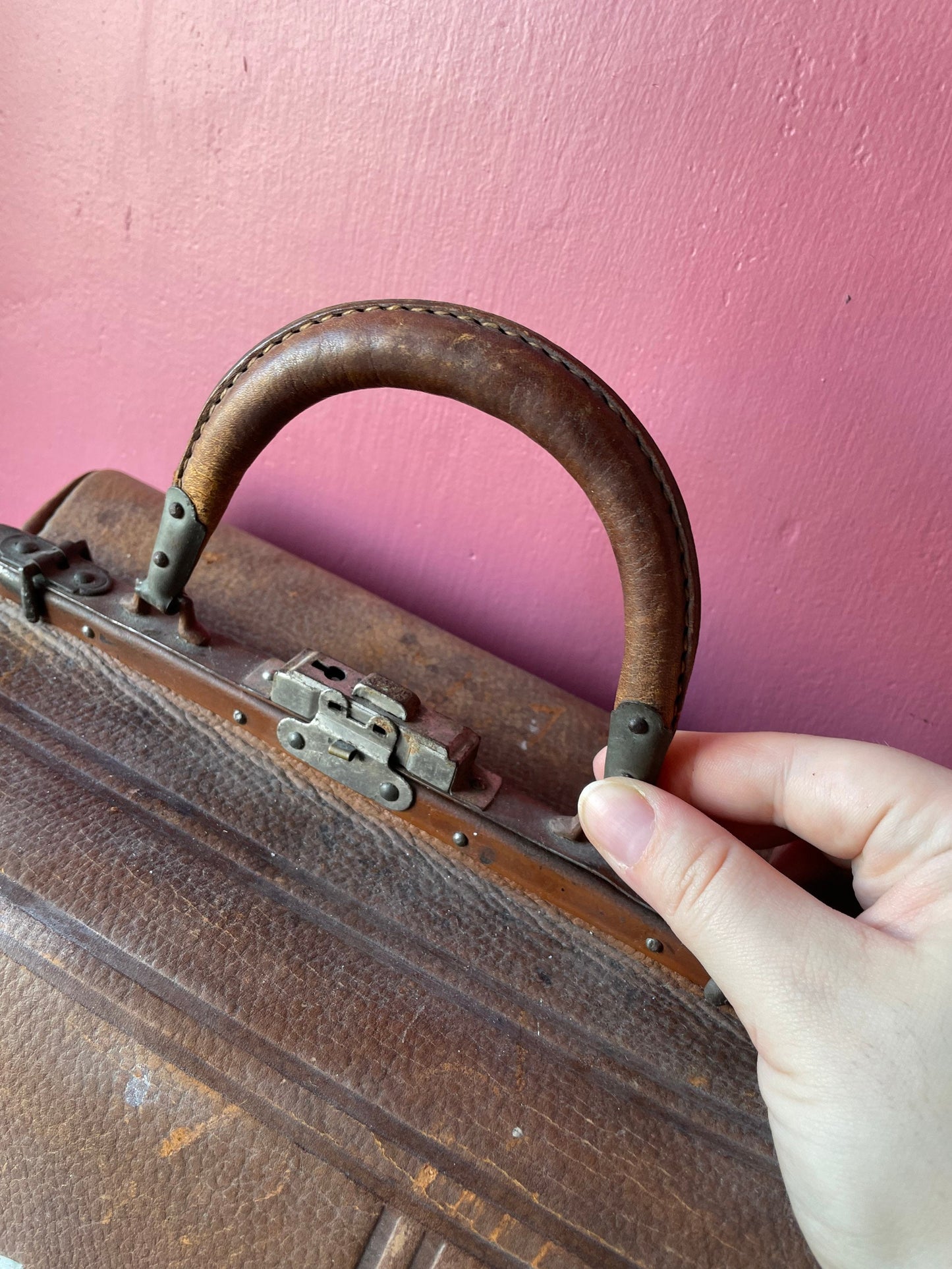 Antique Brown Leather Travel Bag