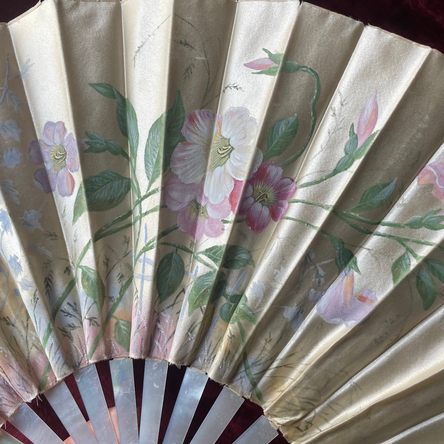Victorian Painted Silk Fan with Mother of Pearl