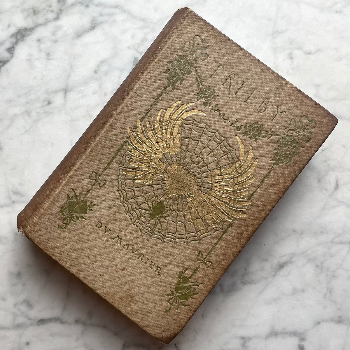 Trilby by Georges du Maurier | 1894