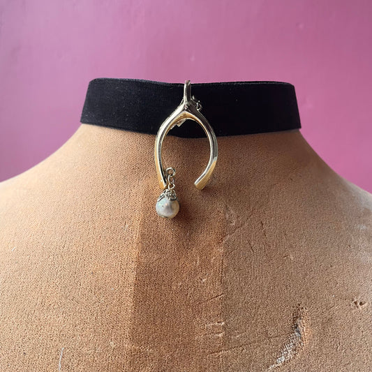 Wishbone & Seed Pearl on Velvet Choker