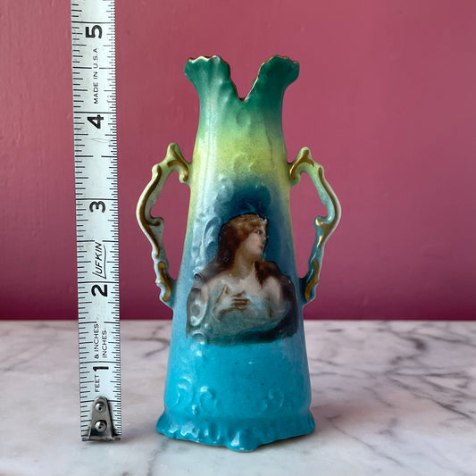 Victorian Miniature Bud Vase