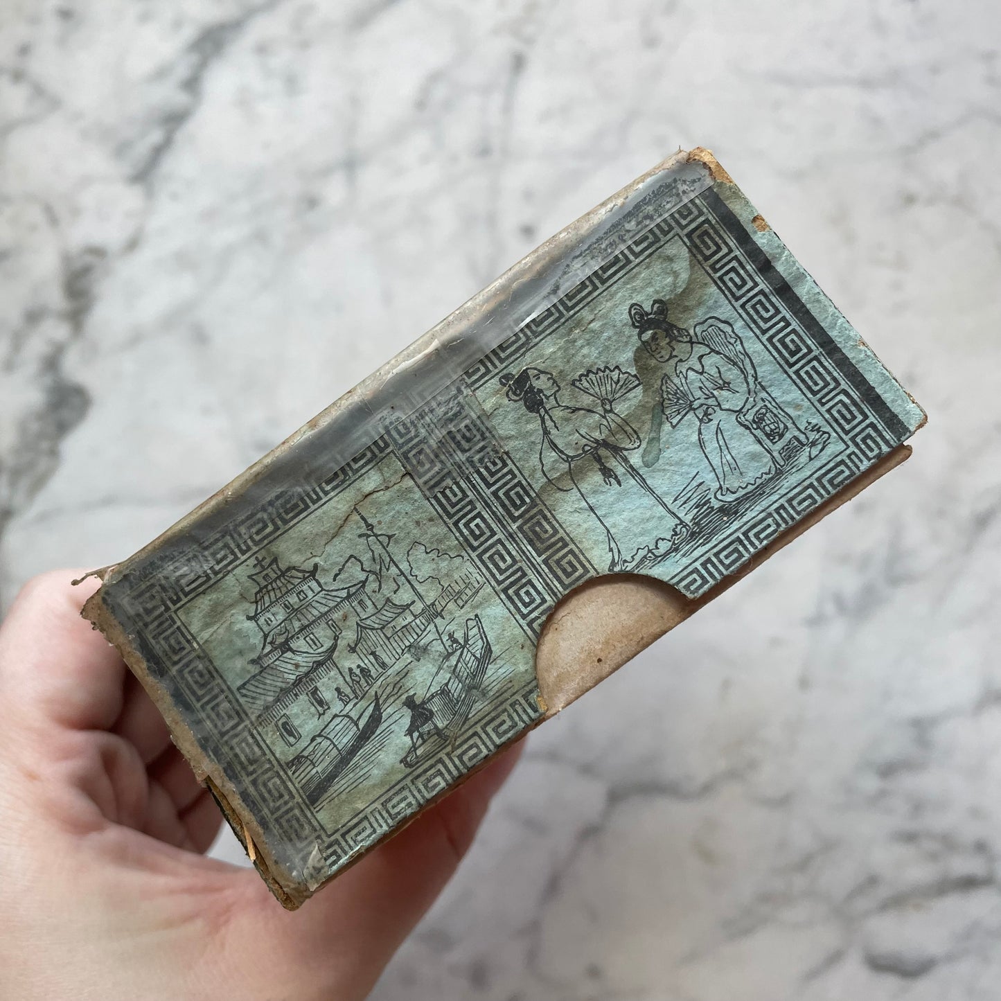 Antique Chinese Cuff Box