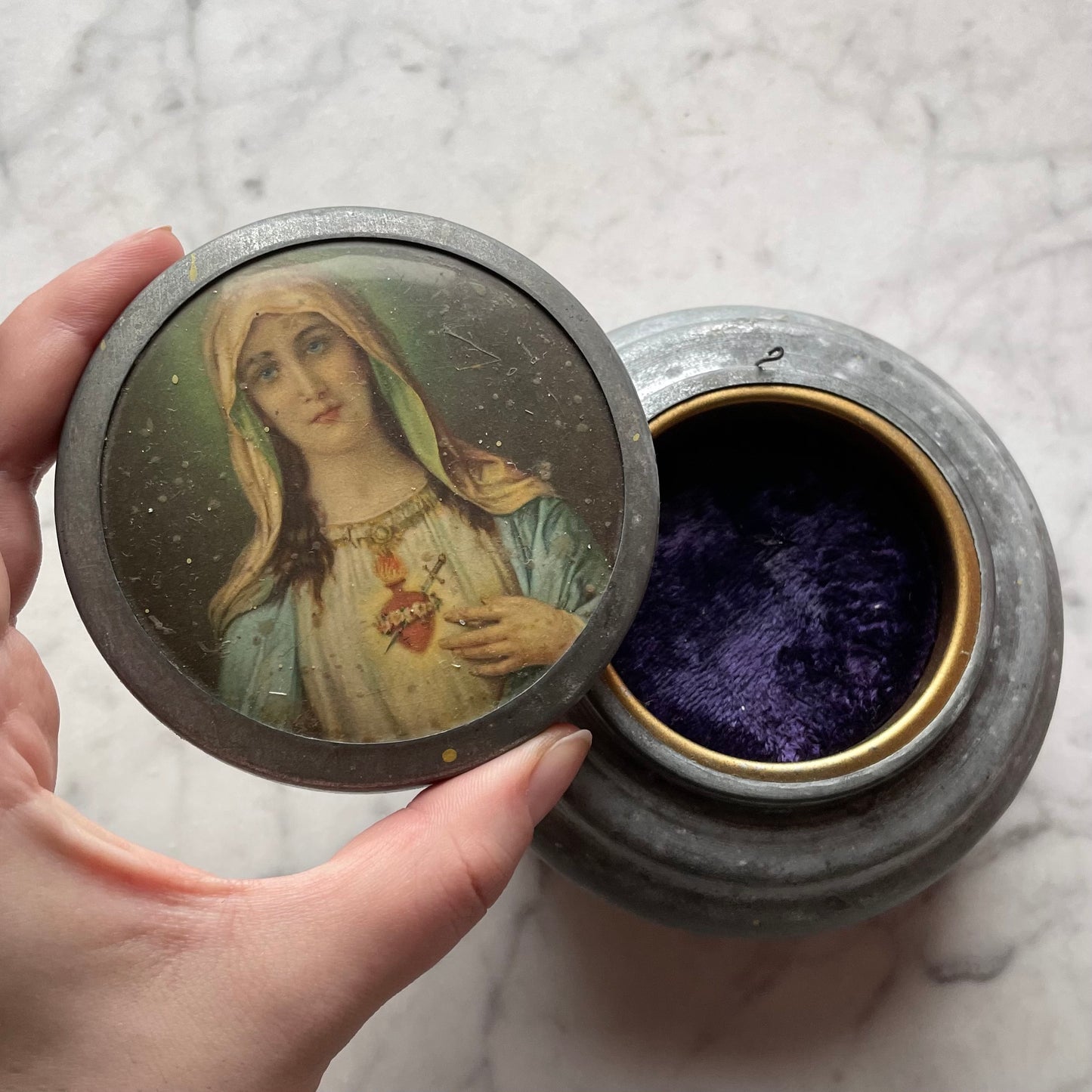 Antique Sacred Heart of Mary Music Box