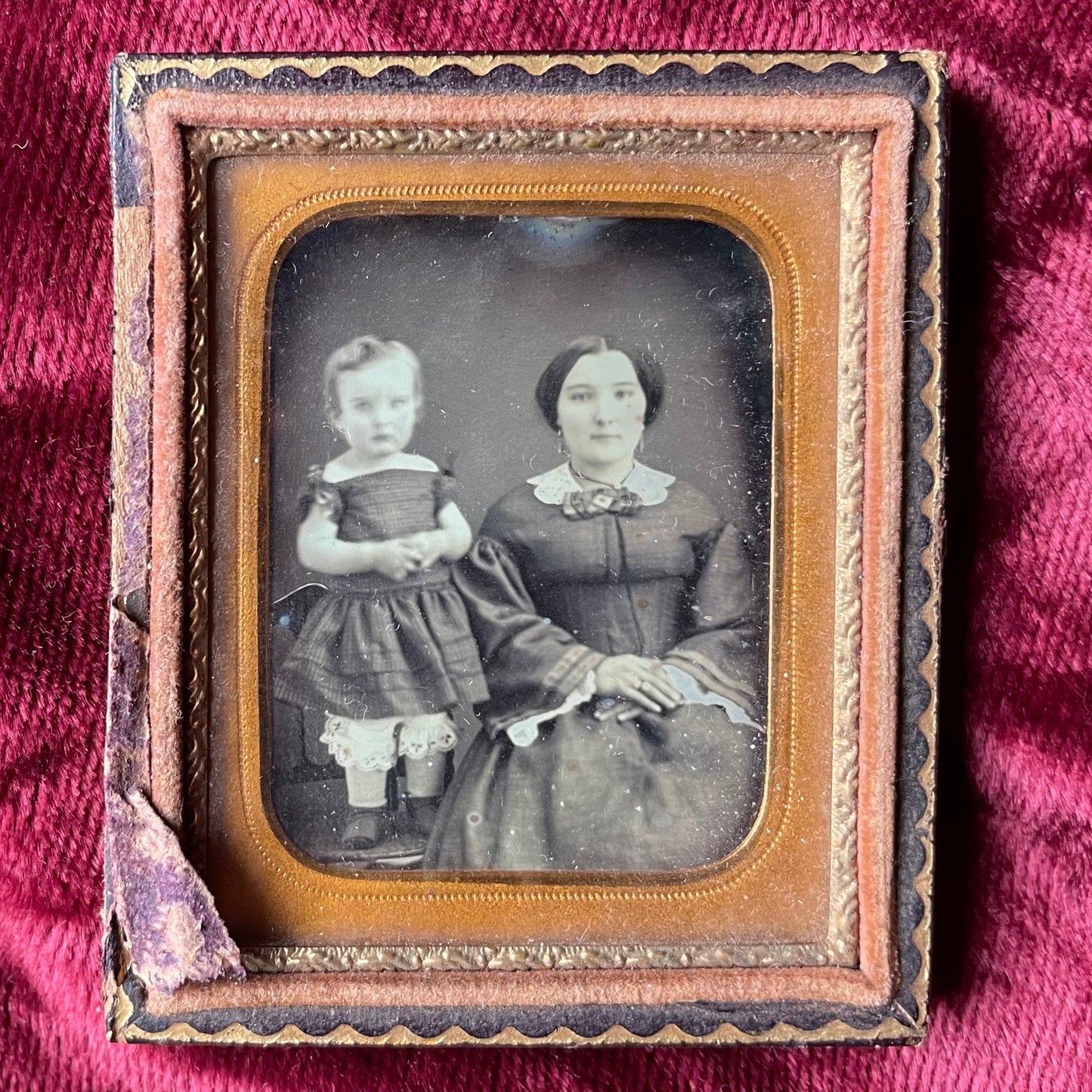 1/9 Plate Daguerreotype of Mother & Child