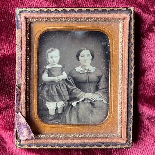 1/9 Plate Daguerreotype of Mother & Child