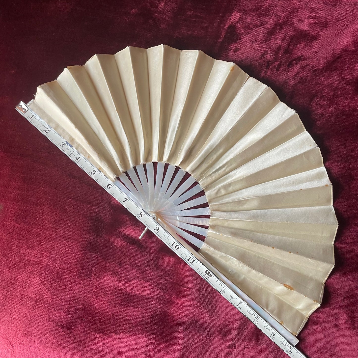 Victorian Painted Silk Fan with Mother of Pearl