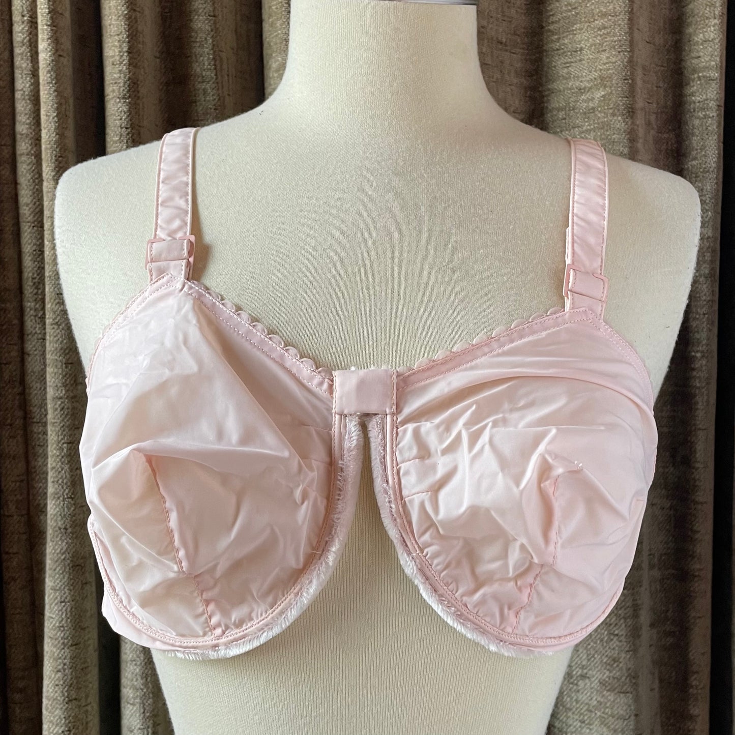 1950s Bras in Original Box | Goddess Brand | Pink