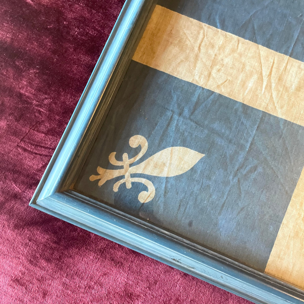 Antique Carillon Sacré-Cœur Framed Flag