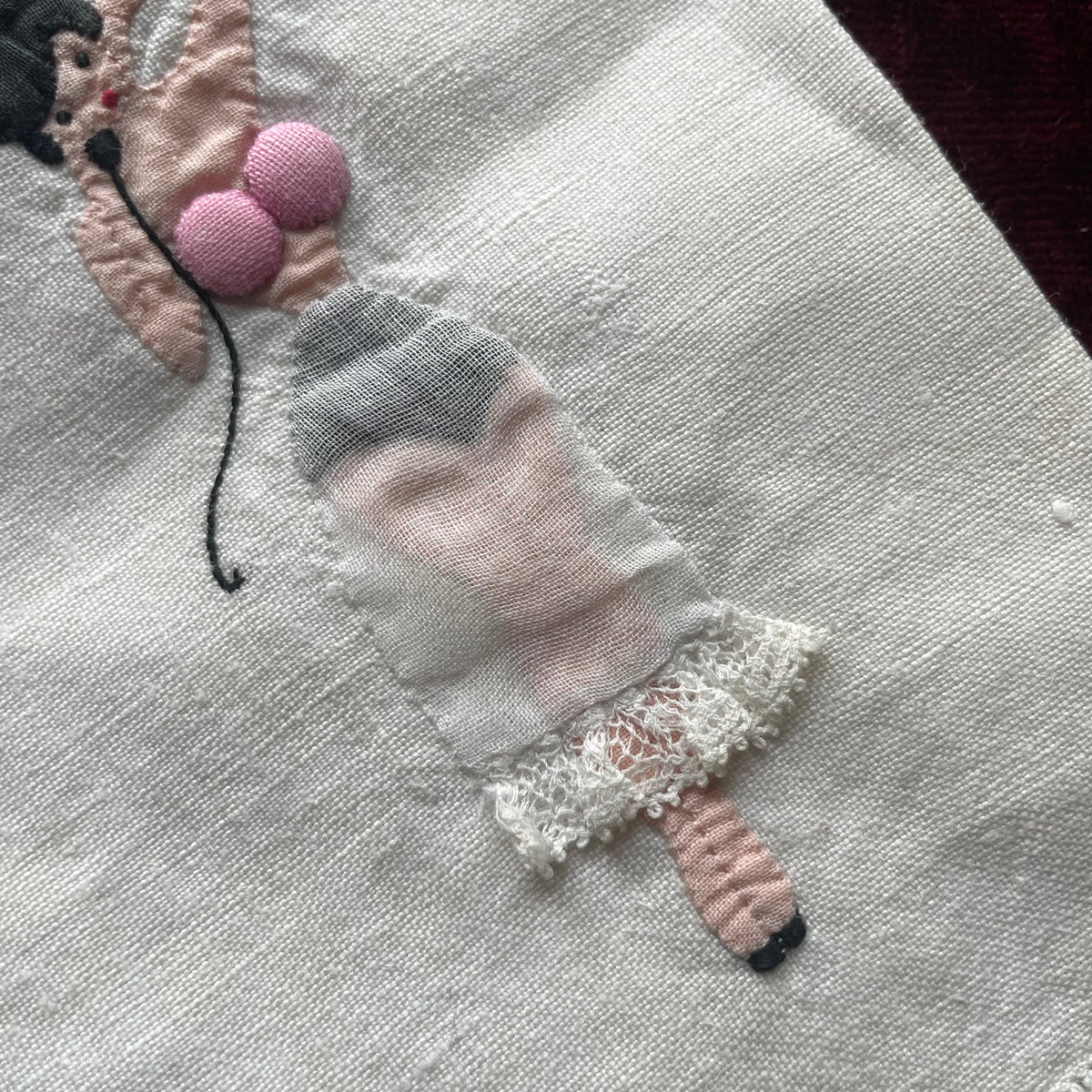 Vintage Risquée Appliquée Linen Hand Towel | 1950s-1960s