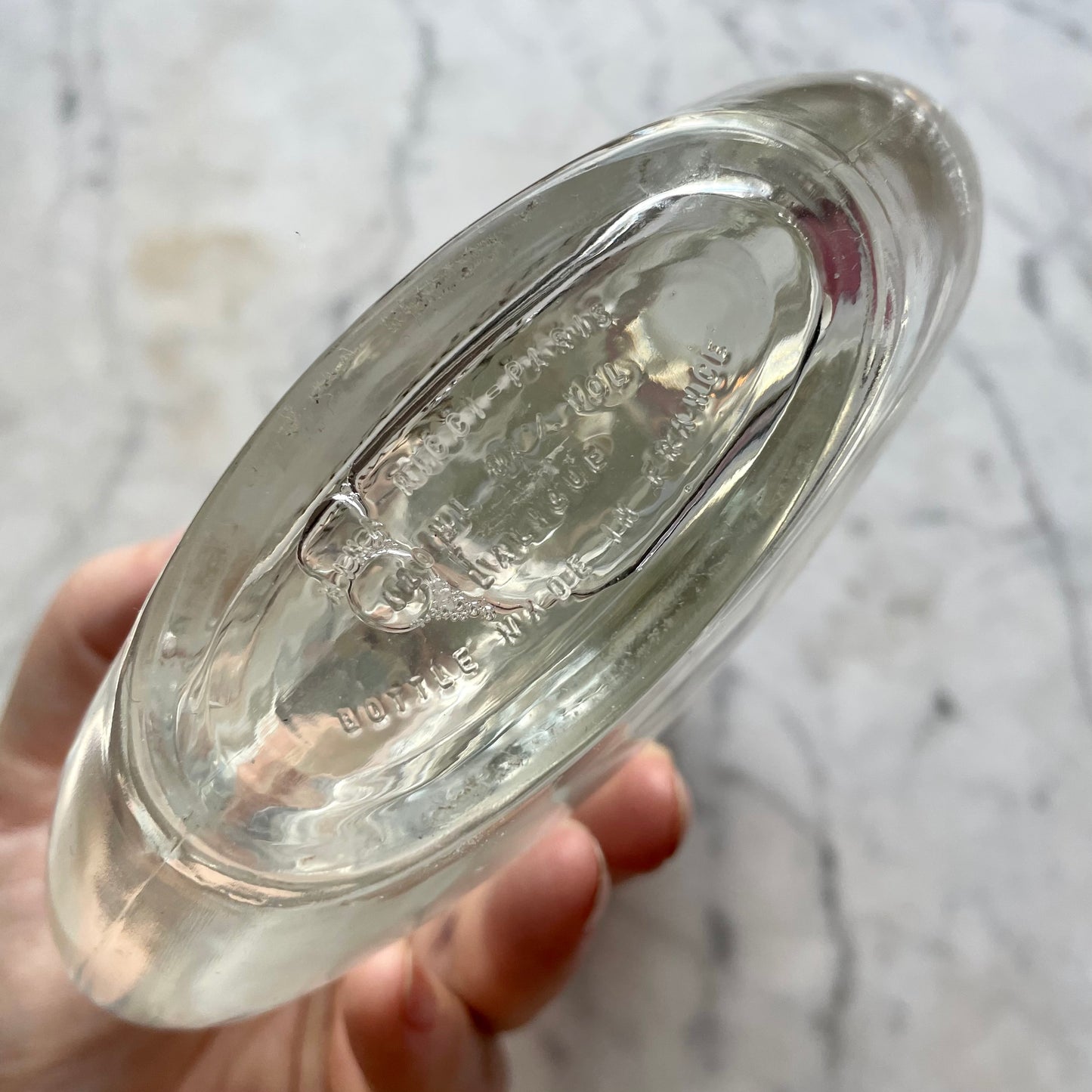 L’air du temps | Nina Ricci | Lalique Factice | Oversized Display
