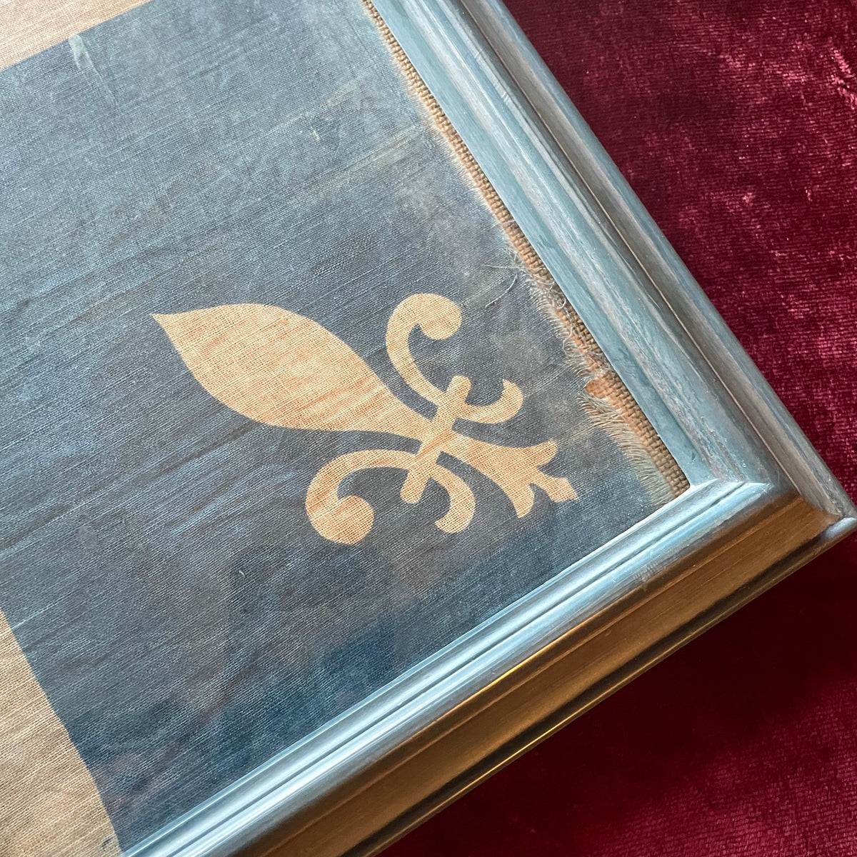 Antique Carillon Sacré-Cœur Framed Flag