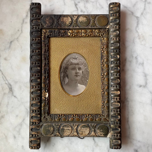 Sister of the Moon | Victorian Framed Card